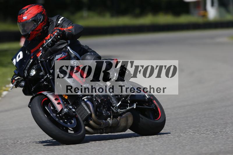 /Archiv-2024/29 12.06.2024 MOTO.CH Track Day ADR/Gruppe blau/90